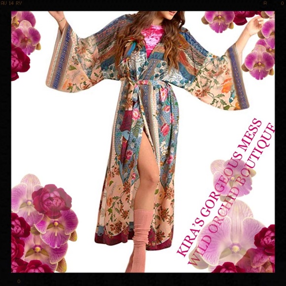 🤩BNWT SEXY LONG FLOWING KIMONO🤩 - Picture 1 of 3